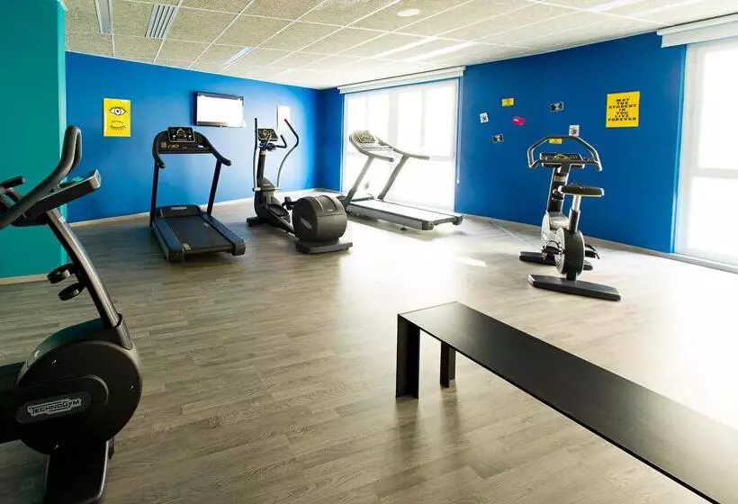 اقامتگاه The Social Hub Paris La Défense