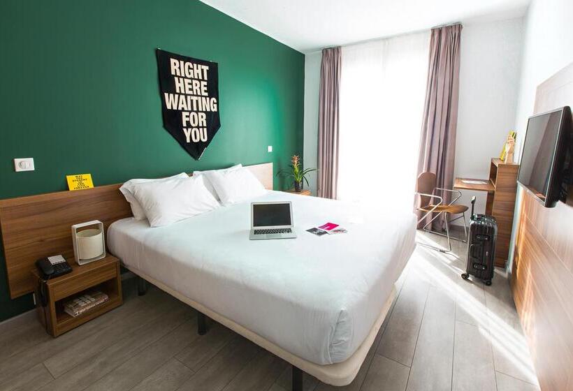 اقامتگاه The Social Hub Paris La Défense