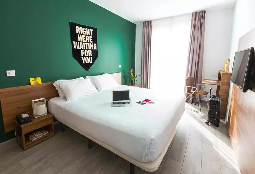 اقامتگاه The Social Hub Paris La Défense