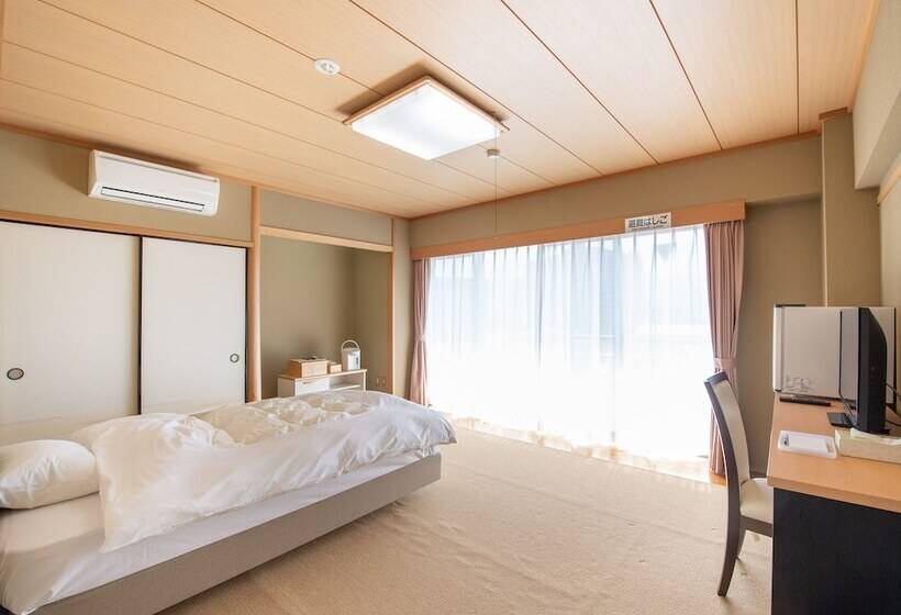 בית מלון כפרי Chateraise Lodge Kasugai