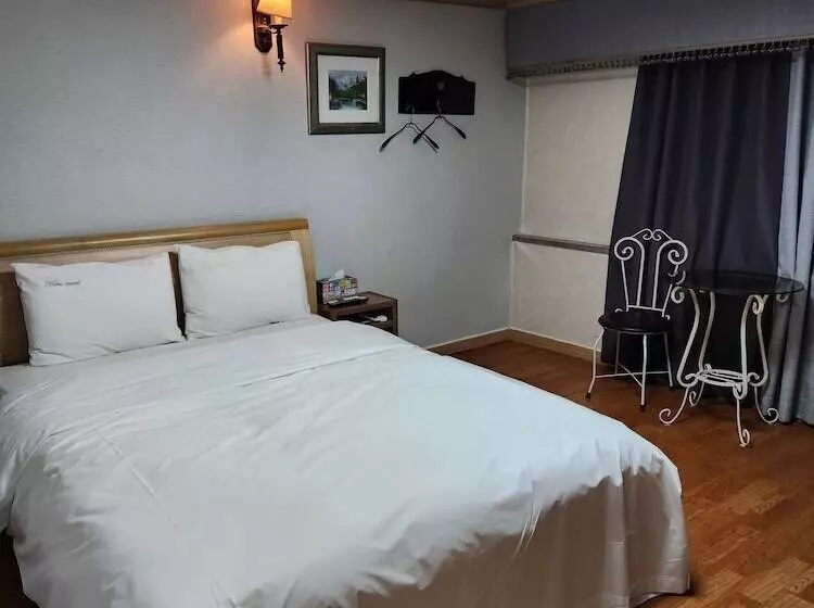 Hani Motel