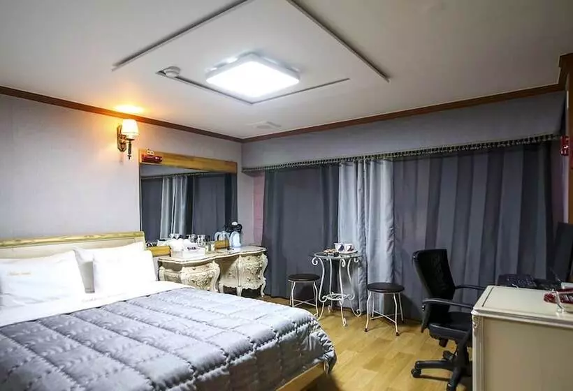 Hani Motel
