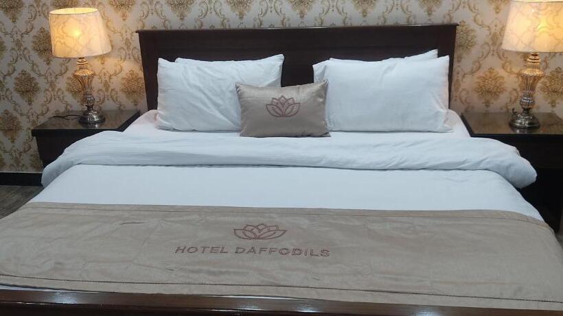 هتل Daffodils