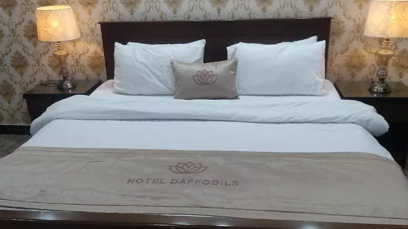 هتل Daffodils