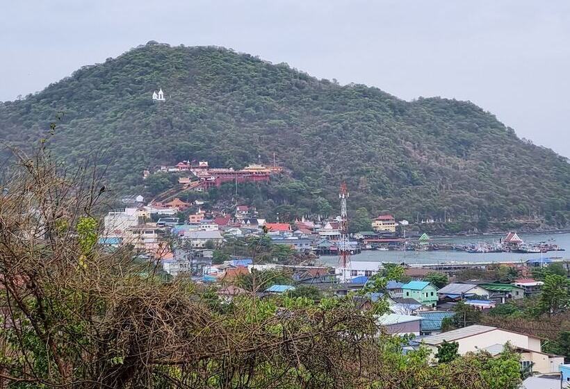 Hotel Sawasdee Sichang Resort