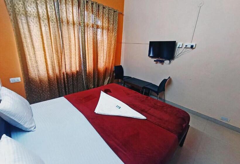 酒店 Staymaker Varad International