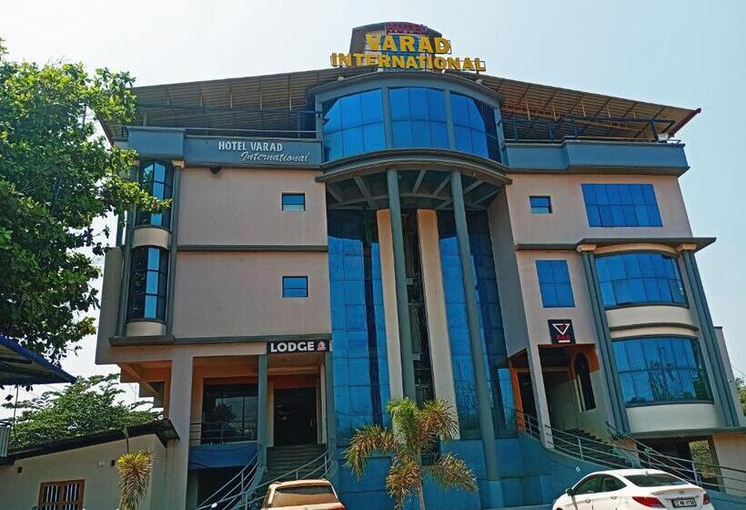 酒店 Staymaker Varad International