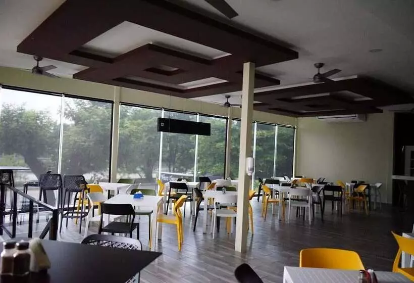 Mi Tierra Hotel Y Restaurante