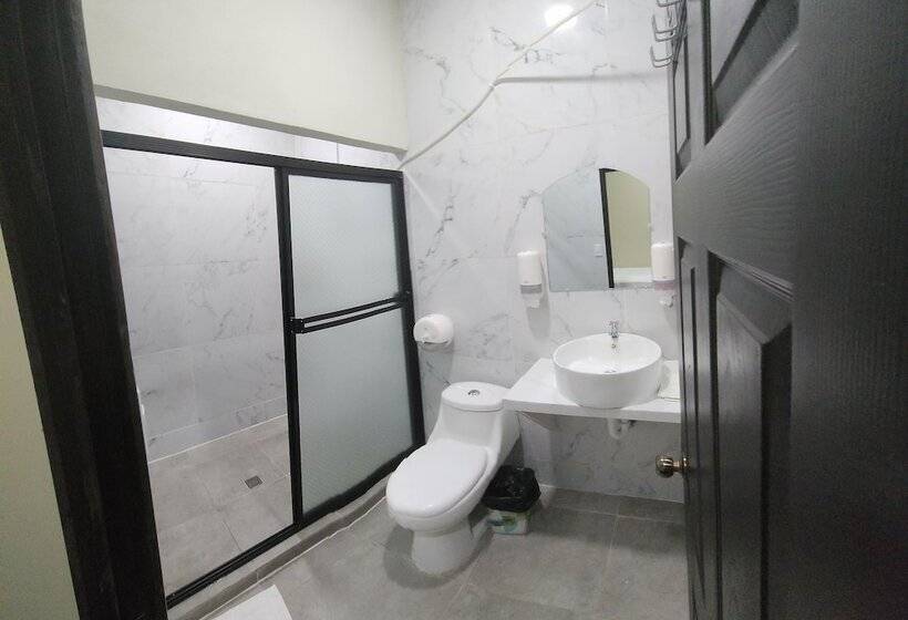 Mi Tierra Hotel Y Restaurante