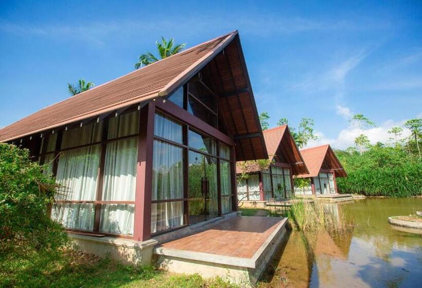 Hotel Celestia Ayurveda Resort