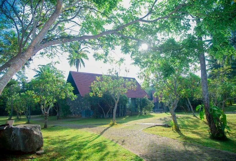 Hotel Celestia Ayurveda Resort