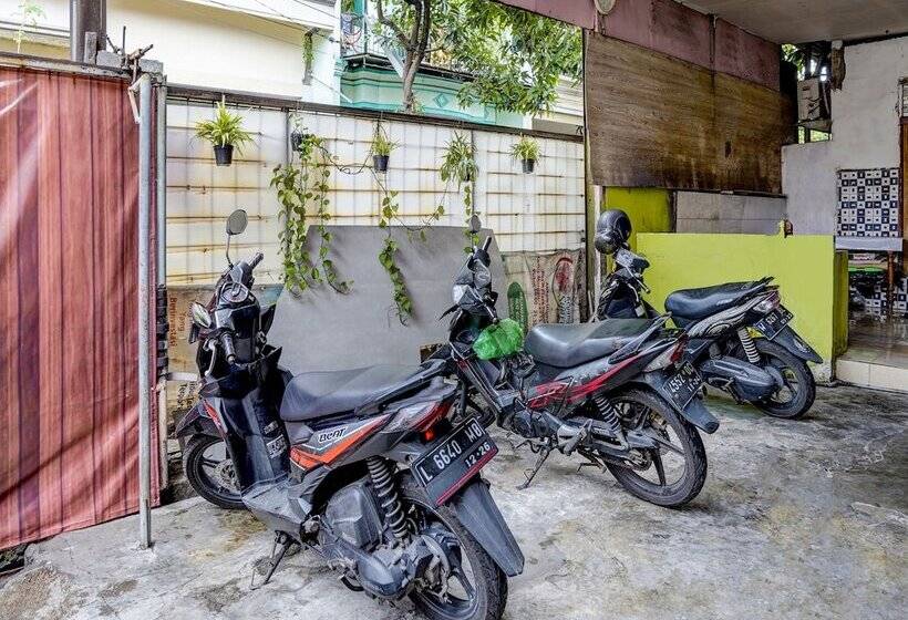 Hotel Oyo 92270 Grand Village Syariah