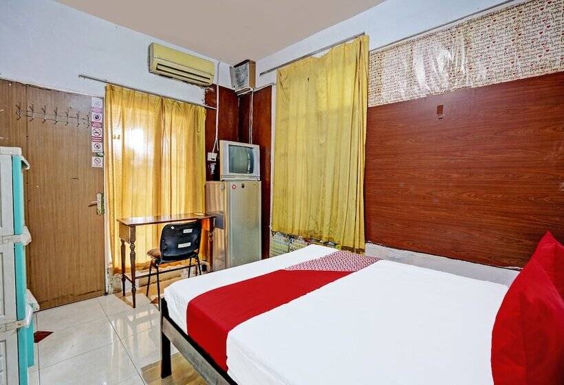 Hotel Oyo 92270 Grand Village Syariah