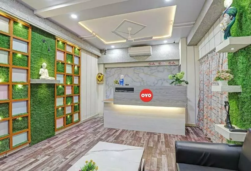 هتل Oyo Flagship 80905 The World