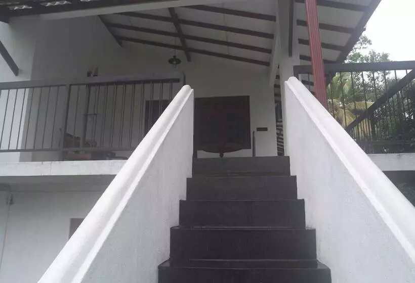 Majatalo Sathis Villa