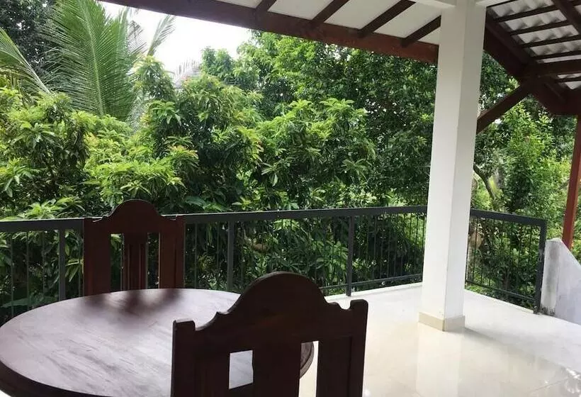 Majatalo Sathis Villa