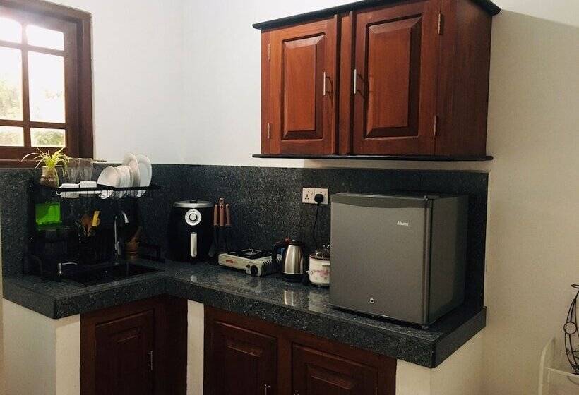 Pensão Sathis Villa