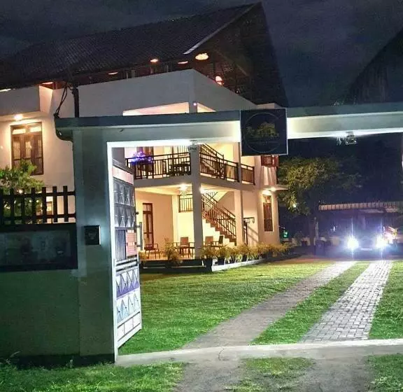 Retkeilymaja Curly Place