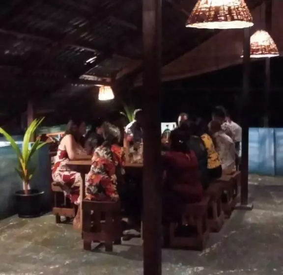 Retkeilymaja Curly Place