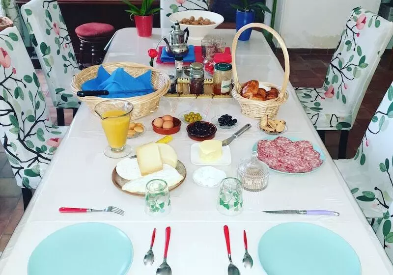 Aamiaismajoitus (B&B) Les 2 Drôles D Oiseaux