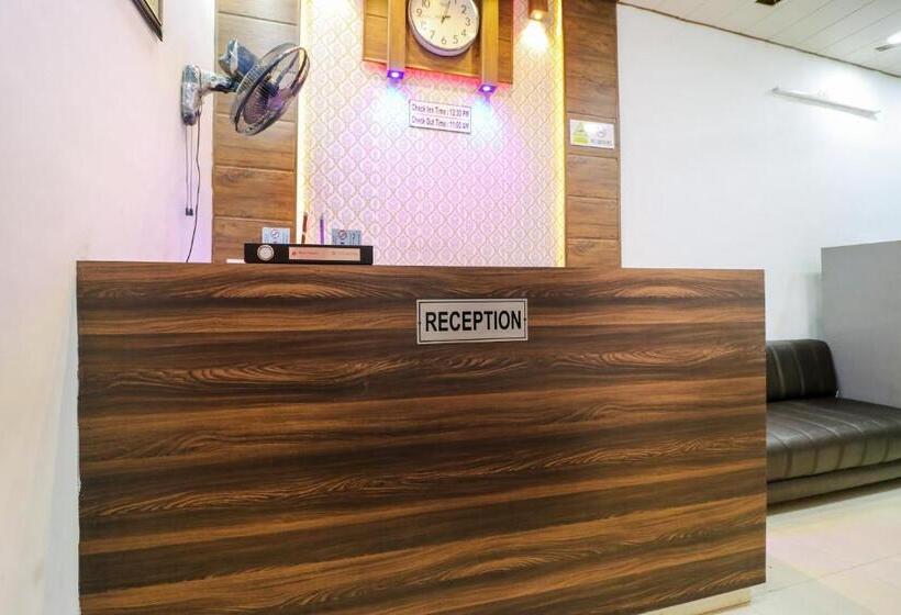 Hotel Flagship Rd Residency