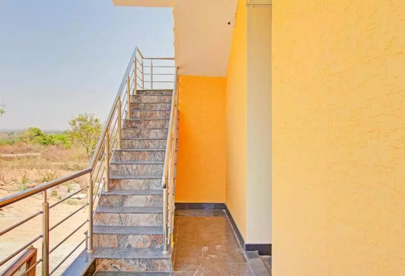 Hotelli Flagship Spg Village Resorts