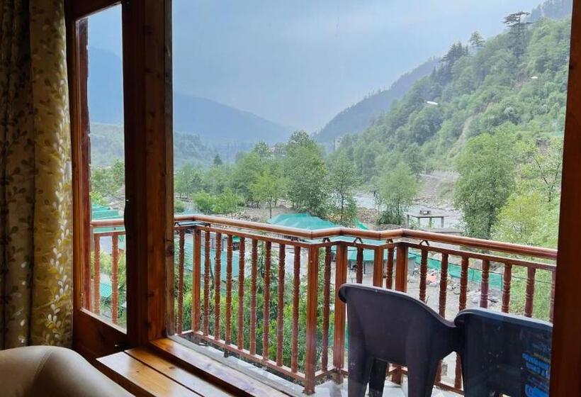 Отель Himalayan Village Resort, Manali