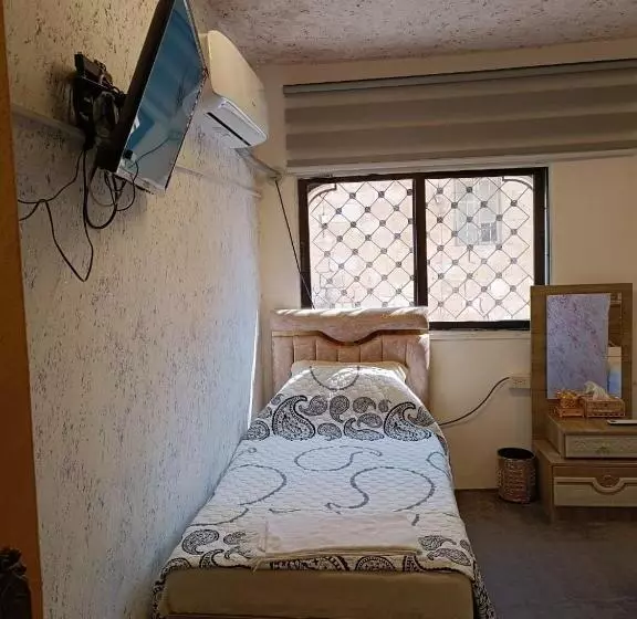 هتل Hostel ـ Karak Dream