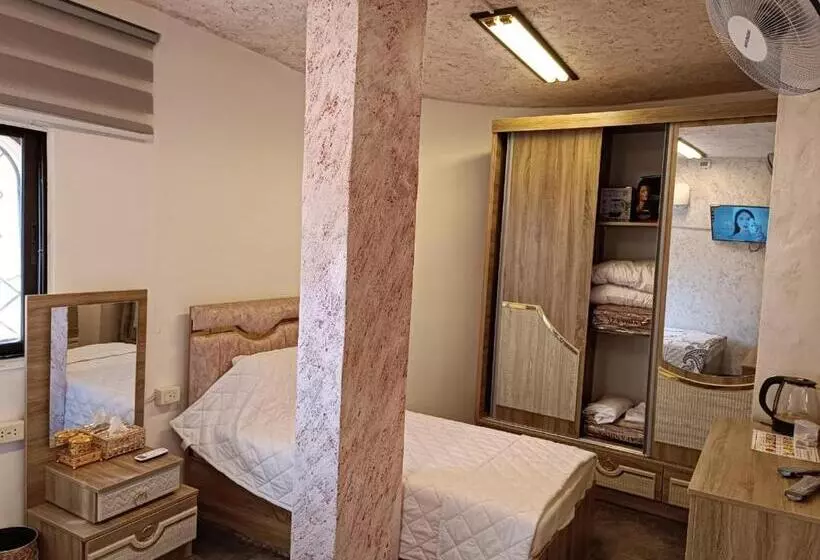 هتل Hostel ـ Karak Dream