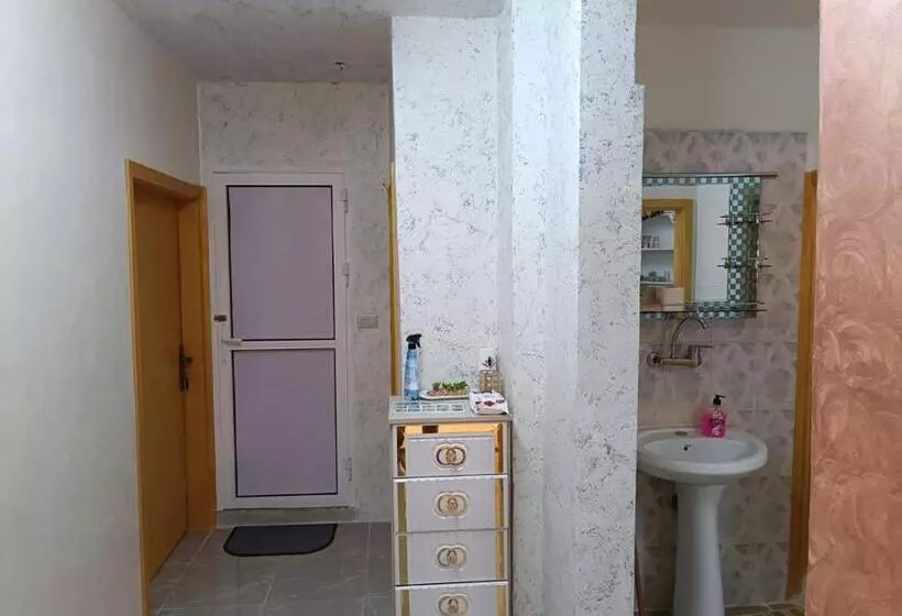 هتل Hostel ـ Karak Dream