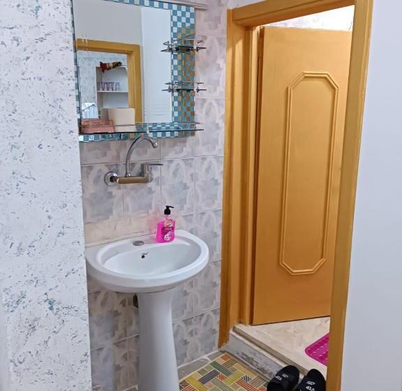 هتل Hostel ـ Karak Dream