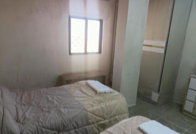 هتل Hostel ـ Karak Dream