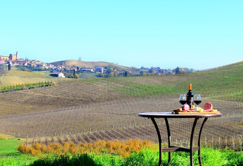 منتجع Cascina Tre Botti