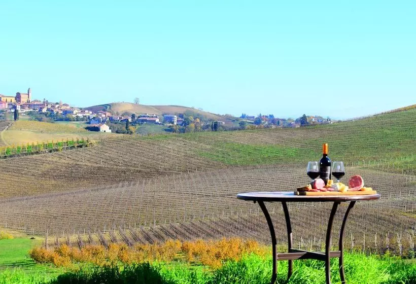 リゾートホテル Cascina Tre Botti