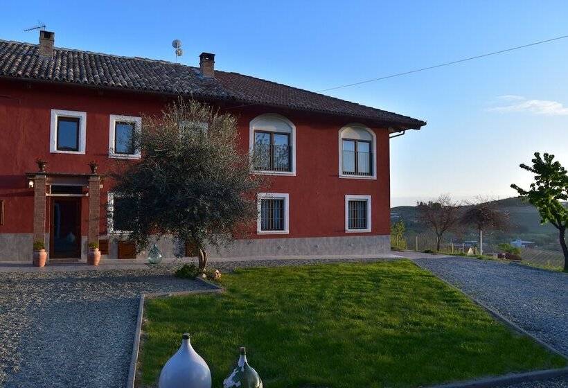 منتجع Cascina Tre Botti