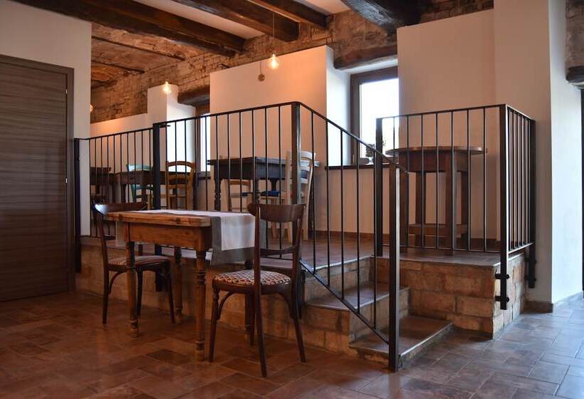 منتجع Cascina Tre Botti