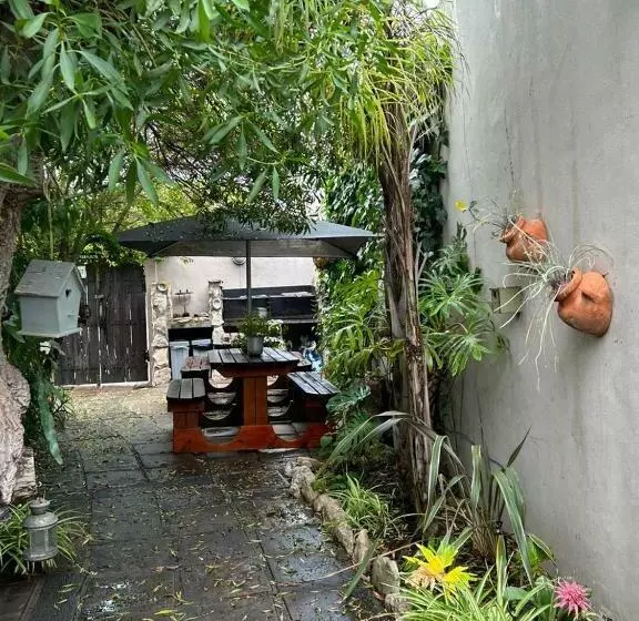 ユースホステル Cozy Corner Backpackers
