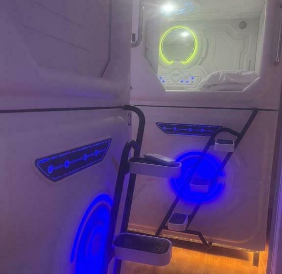 هتل کپسول Limin Hostel Capsules