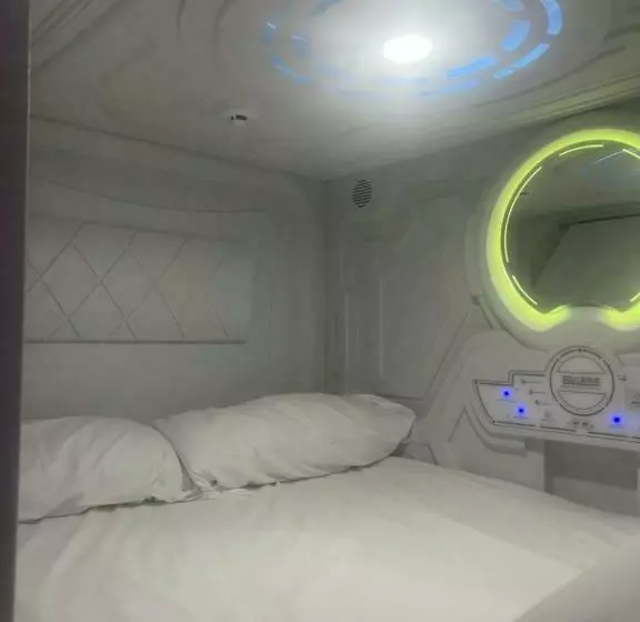 هتل کپسول Limin Hostel Capsules