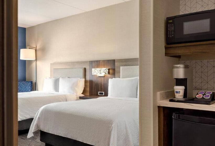 Hotel Holiday Inn Express Strathroy, An Ihg