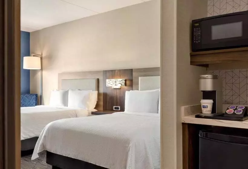 Hotelli Holiday Inn Express   Strathroy, An Ihg