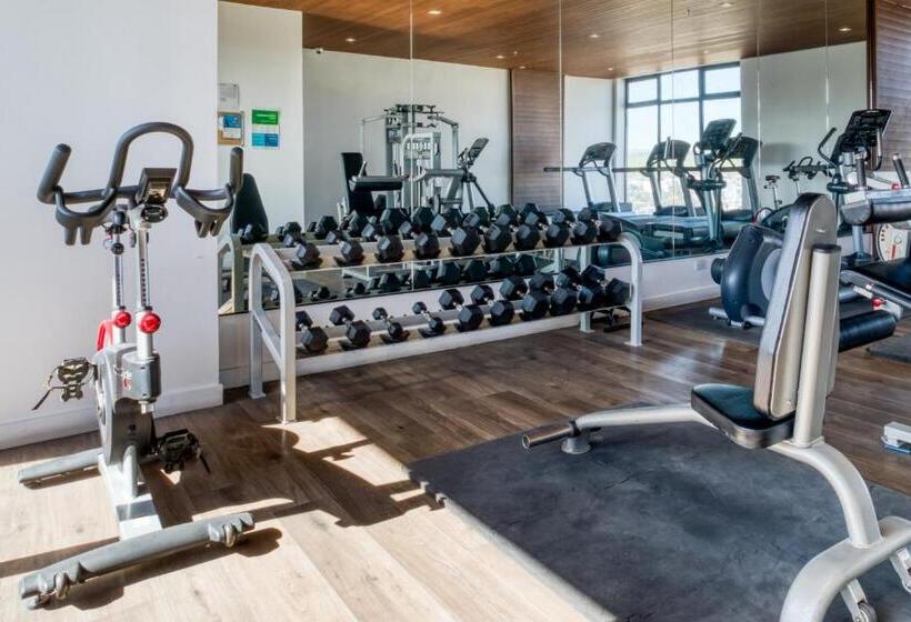 Uliv Revolución Tijuana