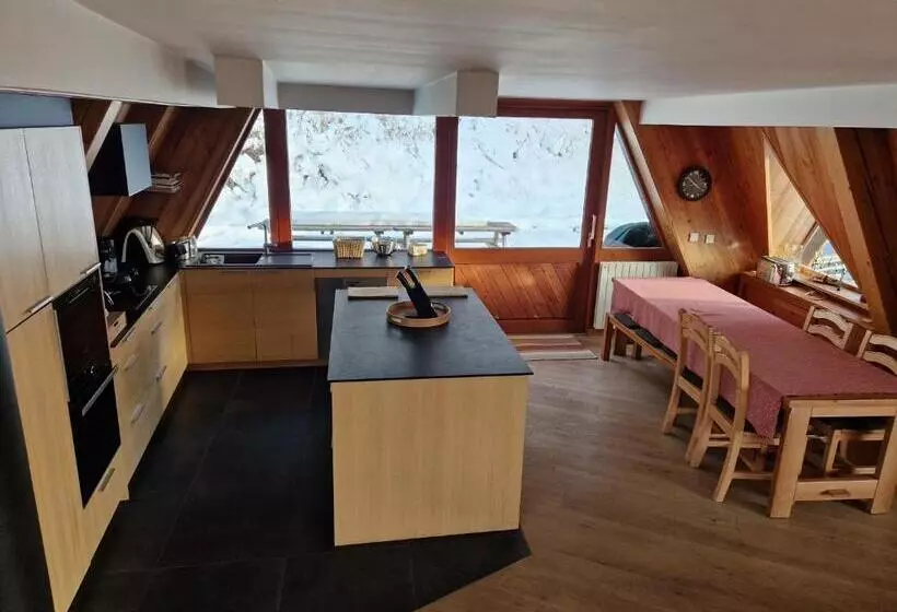 ベッドアンドブレックファースト Le Chalet Pointu De Capucine Chambre D Hote Arcs 1600
