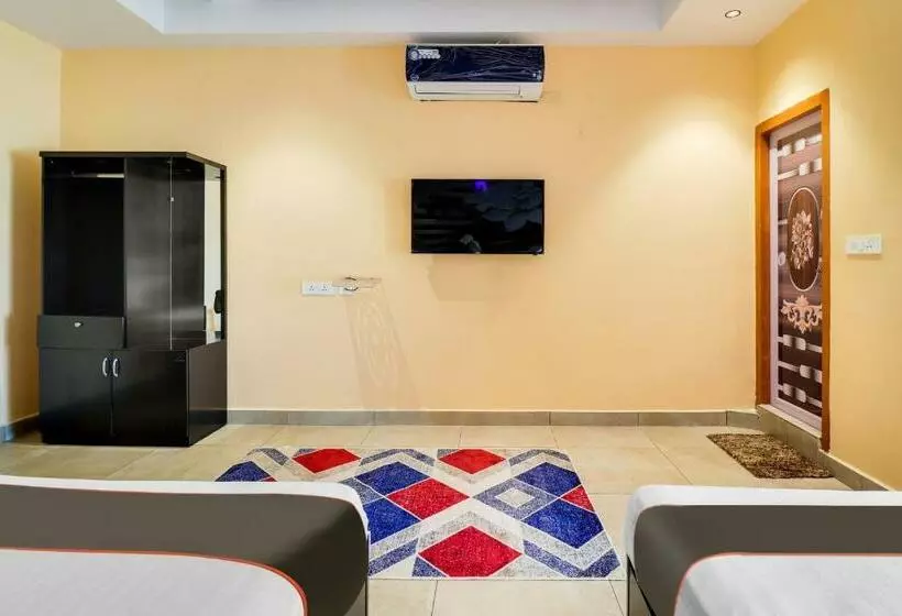 Collection O Hotel Simhadri