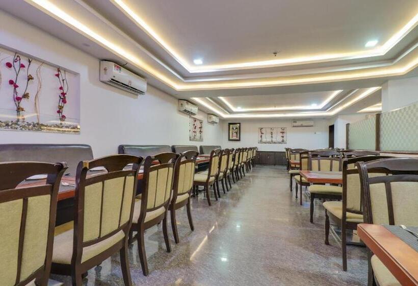 Collection O Hotel Simhadri