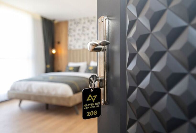 호텔 Heaven Inn Airport