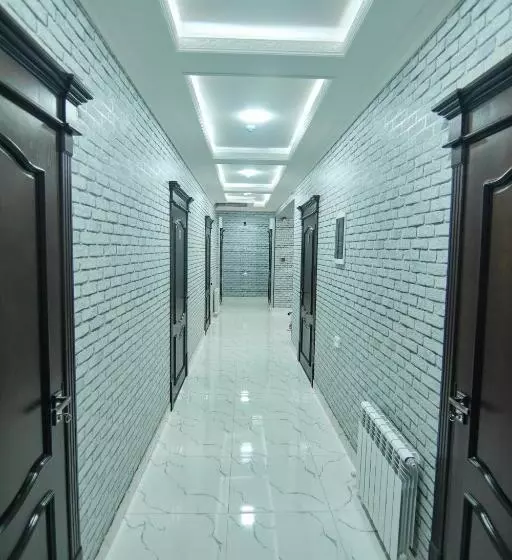 ペンション Brick Palace