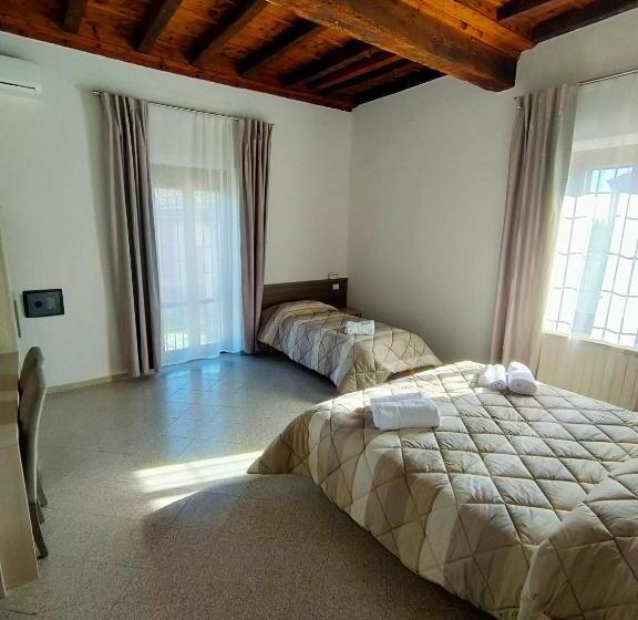 פנסיון La Corte Felice