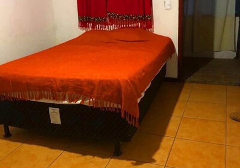 Bed and Breakfast Hostel Agua De Coco