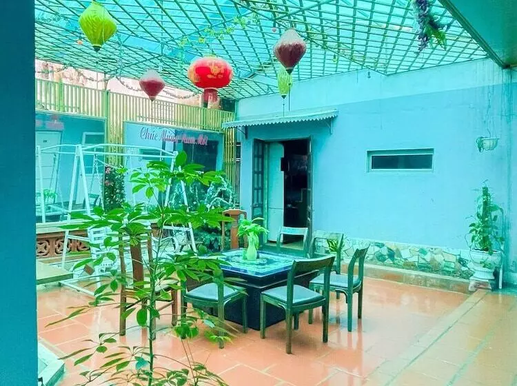 تختخواب و صبحانه Vani S Home